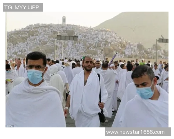 拉梅洛-鲍尔Ins晒赛场照片，祈求上帝宽恕