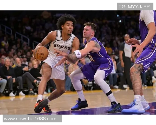 哈珀单场12助创生涯新高，精准制导助马刺取胜